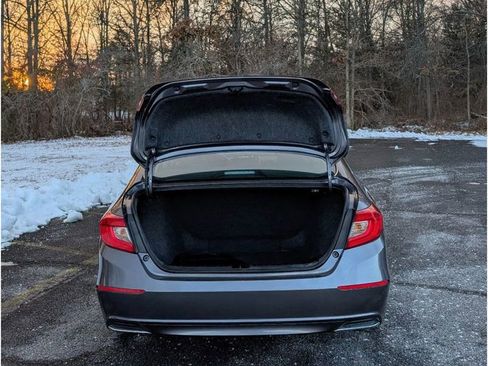 Used 2021 Honda Accord LX image 11