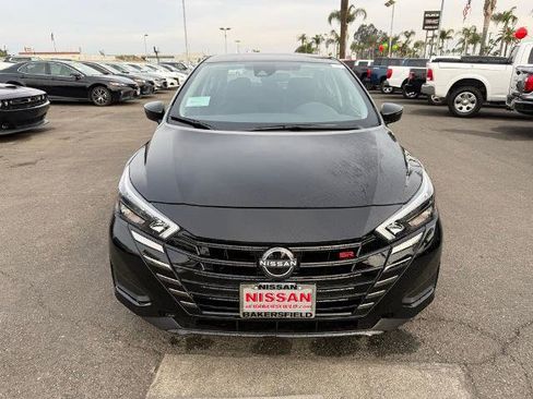 New 2025 Nissan Versa SR w/ Trunk Package image 2