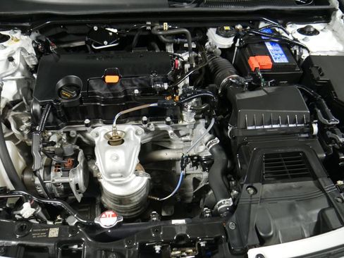 Used 2023 Honda Civic Sport image 3