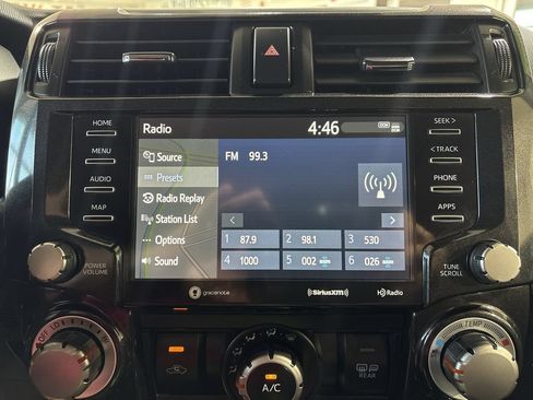 Certified 2024 Toyota 4Runner TRD Off-Road Premium w/ Moonroof Package AWD/4WD image 17