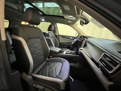 New 2026 Volkswagen Atlas Peak Edition AWD/4WD image 12