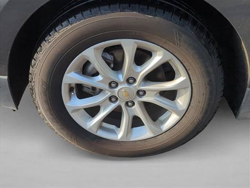 Used 2018 Chevrolet Equinox LT FWD image 20
