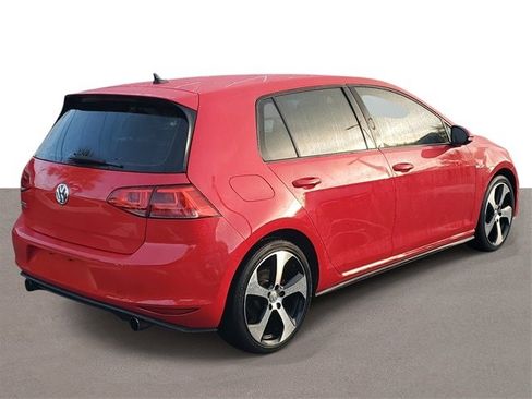 Used 2016 Volkswagen Golf S image 4