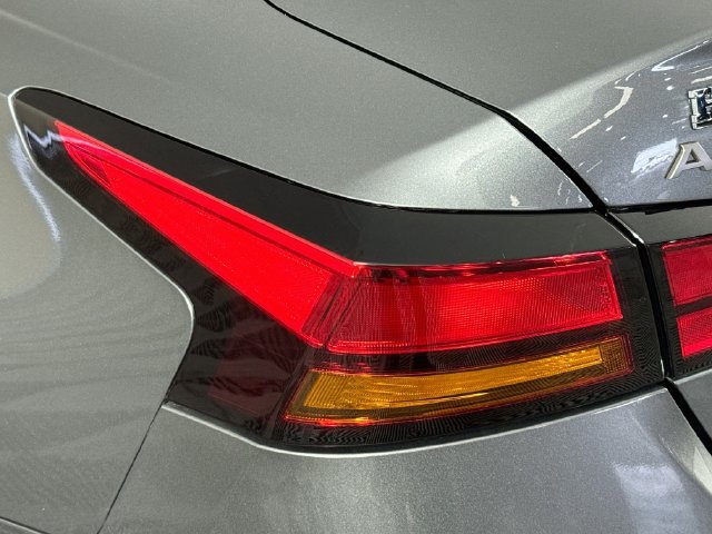 Used 2023 Nissan Altima 2.5 SV FWD image 33