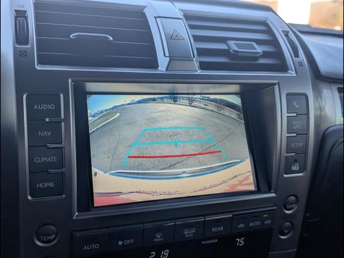 Used 2021 Lexus GX 460 Premium w/ Premium Package image 13