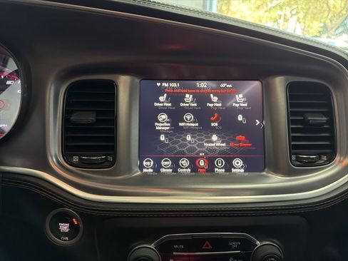 Used 2020 Dodge Charger SXT w/ Plus Group image 34