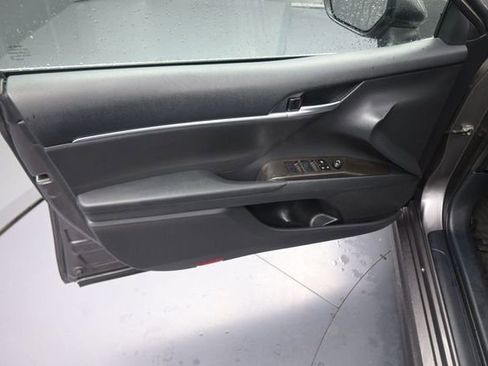 Used 2024 Toyota Camry SE FWD image 20