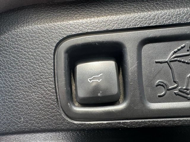 Used 2021 Ford Expedition Limited AWD/4WD image 23