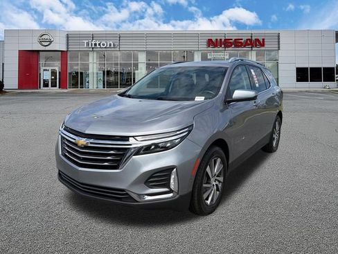 Used 2023 Chevrolet Equinox Premier AWD/4WD image 3