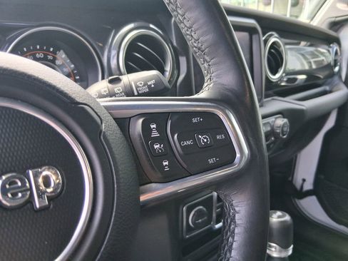 Certified 2021 Jeep Wrangler Unlimited Sahara AWD/4WD image 25