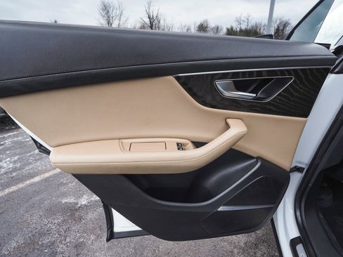 Used 2022 Audi Q8 Prestige w/ Prestige Package image 11