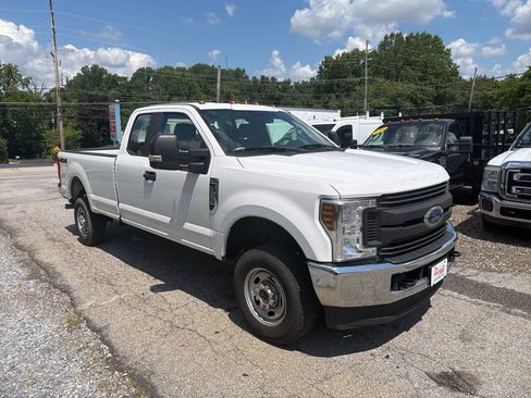 Used 2018 Ford F250 XL w/ Power Equipment Group AWD/4WD image 13