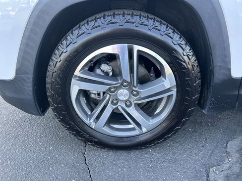 Used 2020 GMC Terrain SLT image 8