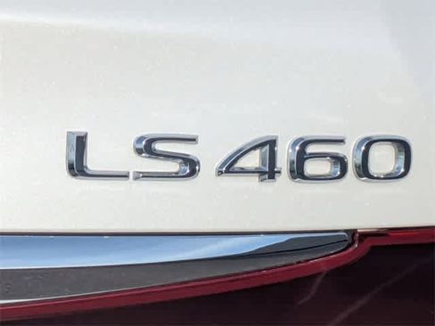 Used 2016 Lexus LS 460 w/ Comfort Package image 11