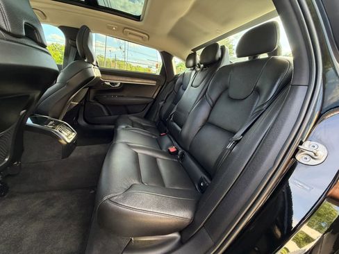 Used 2023 Volvo S90 B6 Plus AWD/4WD image 16