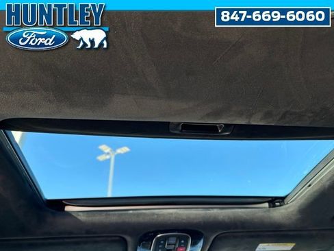 Used 2024 Hyundai Palisade Calligraphy image 21