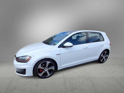 Used 2015 Volkswagen GTI S FWD image 4