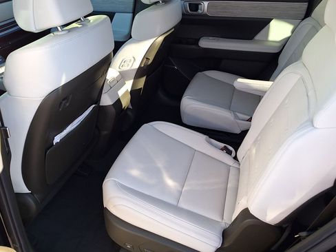 New 2025 Hyundai Santa Fe Calligraphy image 12