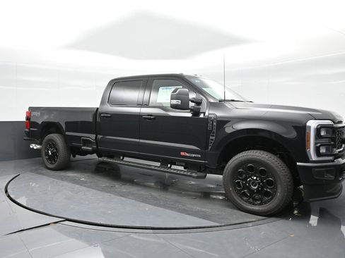 New 2025 Ford F350 Lariat w/ Lariat Ultimate Package image 17