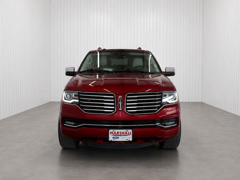 Used 2015 Lincoln Navigator 2WD image 2