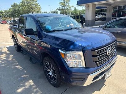Used 2021 Nissan Titan SV w/ SV Convenience Package