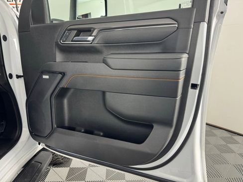 Used 2024 GMC Sierra 2500 AT4 w/ Technology Package image 30