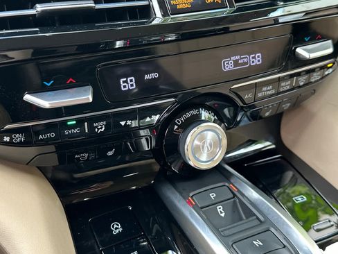 Certified 2025 Acura MDX SH-AWD w/ Technology Package image 21