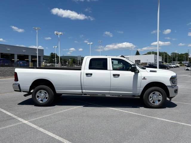 New 2026 RAM 3500 Tradesman AWD/4WD image 9