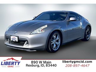 Used 2009 Nissan 370Z Touring w/ Sport Pkg RWD video 1