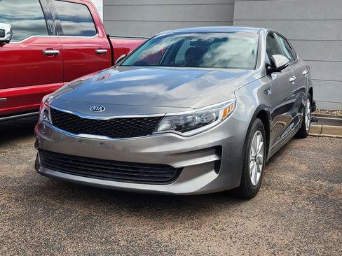 Used 2016 Kia Optima LX w/ LX Convenience Package FWD image 9
