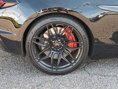 Used 2024 Chevrolet Corvette Z06 w/ Stealth Interior Trim Package RWD image 27