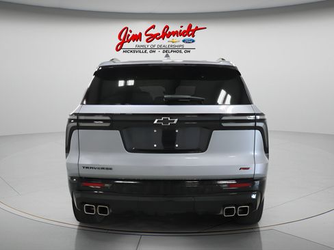 Used 2024 Chevrolet Traverse RS FWD image 4