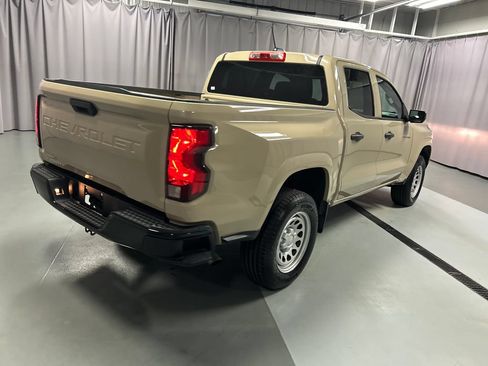 Used 2024 Chevrolet Colorado W/T RWD image 7