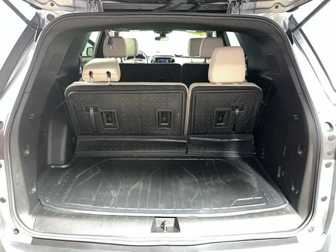 Used 2023 Chevrolet Traverse LS w/ LPO, Floor Liner Package AWD/4WD image 29