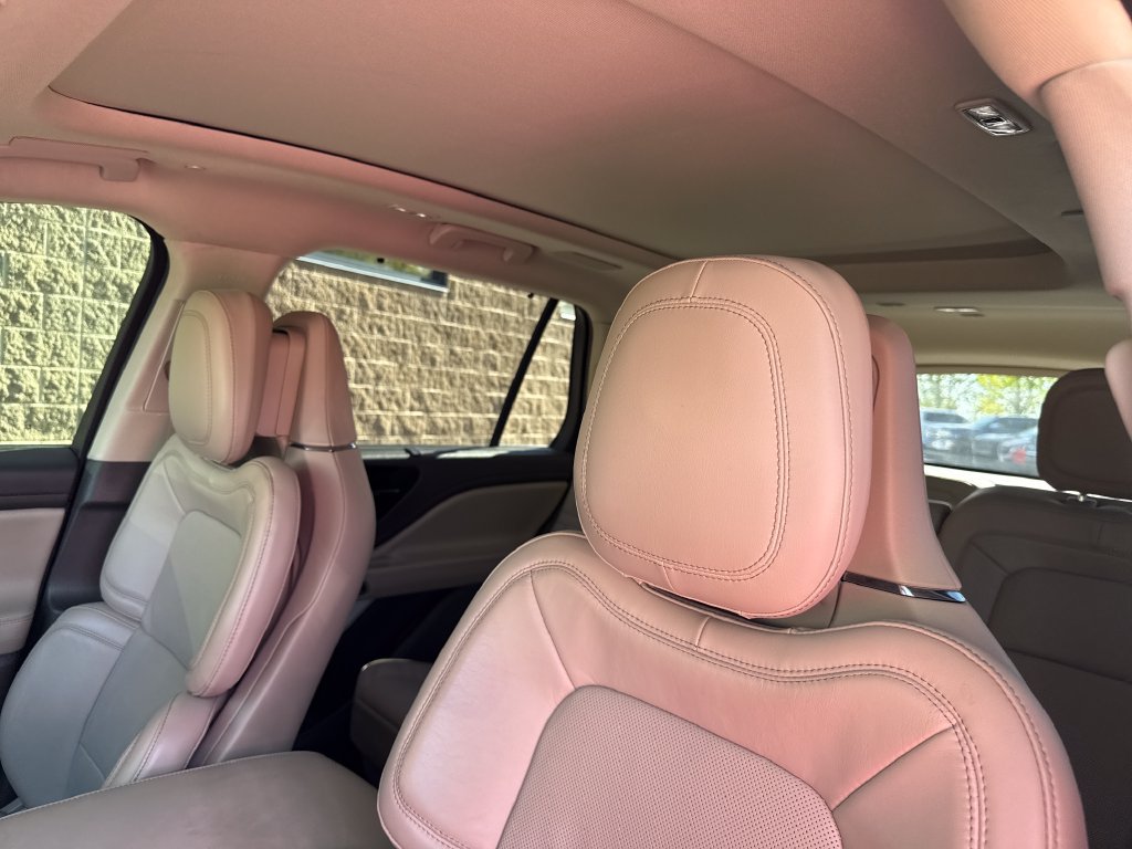 Used 2021 Lincoln Aviator Reserve w/ Equipment Group 201A AWD/4WD image 13