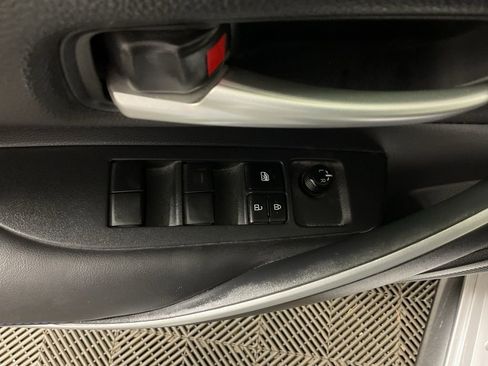 Used 2020 Toyota Corolla SE w/ SE Premium Package image 21