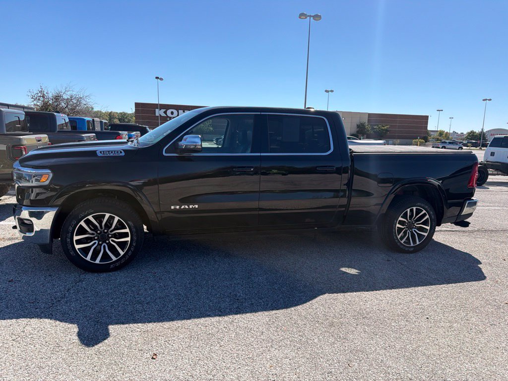 Used 2025 RAM 1500 Limited AWD/4WD image 2