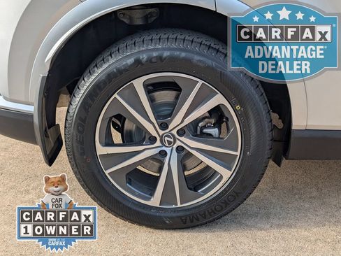 Used 2024 Lexus RX 350 AWD image 3