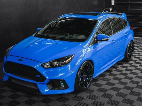Used 2017 Ford Focus RS image 33