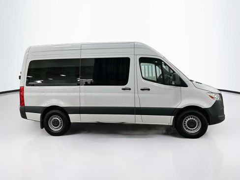 Used 2025 Mercedes-Benz Sprinter 2500 image 9