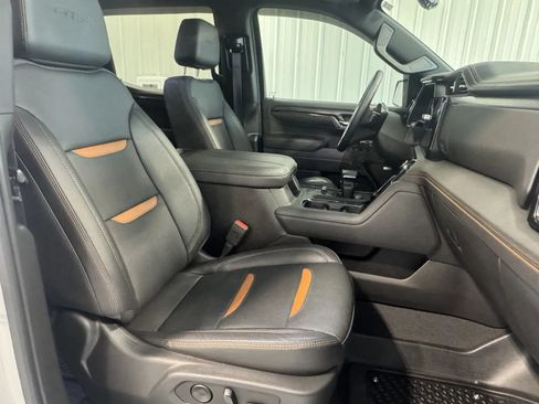 Used 2023 GMC Sierra 1500 AT4 w/ AT4 Premium Package AWD/4WD image 24