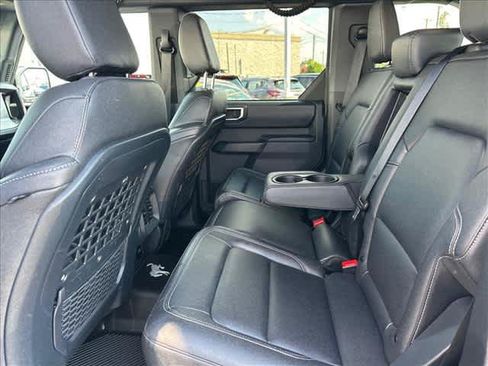 Used 2025 Ford Bronco Badlands AWD/4WD image 17
