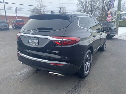 Used 2019 Buick Enclave Essence w/ LPO, Sport Appearance Package image 5