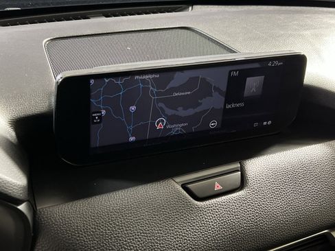 Used 2024 MAZDA CX-90 3.3 Turbo w/ Premium Package image 18