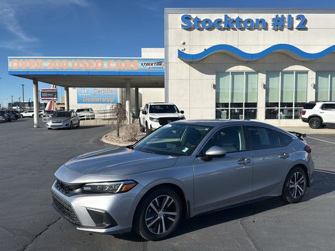 Used 2023 Honda Civic LX image 1