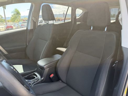 Used 2015 Toyota RAV4 XLE FWD image 10