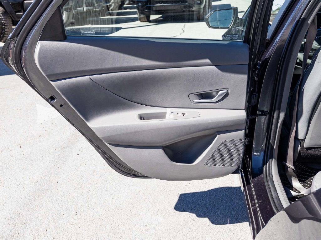 Used 2023 Hyundai Elantra SEL w/ Cargo Package FWD image 13