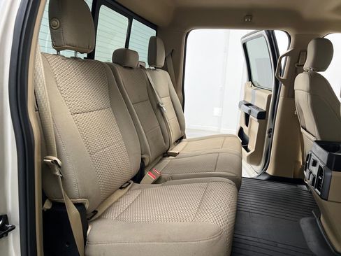 Used 2018 Ford F150 XLT w/ Equipment Group 302A Luxury AWD/4WD image 17