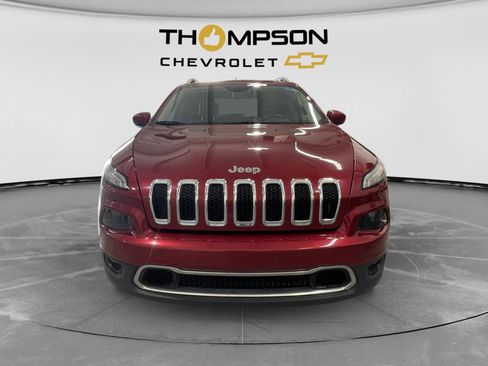 Used 2017 Jeep Cherokee Limited AWD/4WD image 8