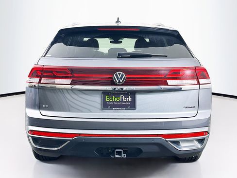 Used 2024 Volkswagen Atlas Cross Sport SE image 7